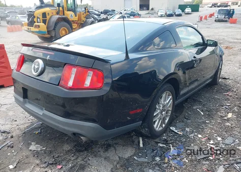2012 Ford Mustang V6 Premium из США, поврежденный, VIN 1ZVBP8AM1C5247827